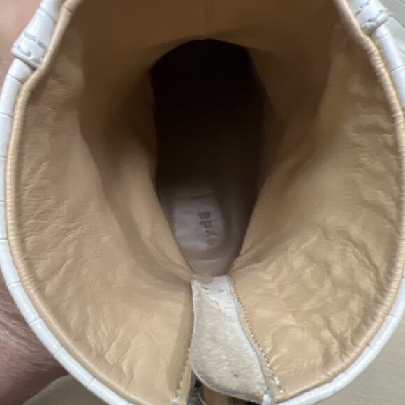 AEYDĒ Amelia Size 40 Crocodile-Effect Leather Ankle Boots $495 Value - Picture 10 of 12